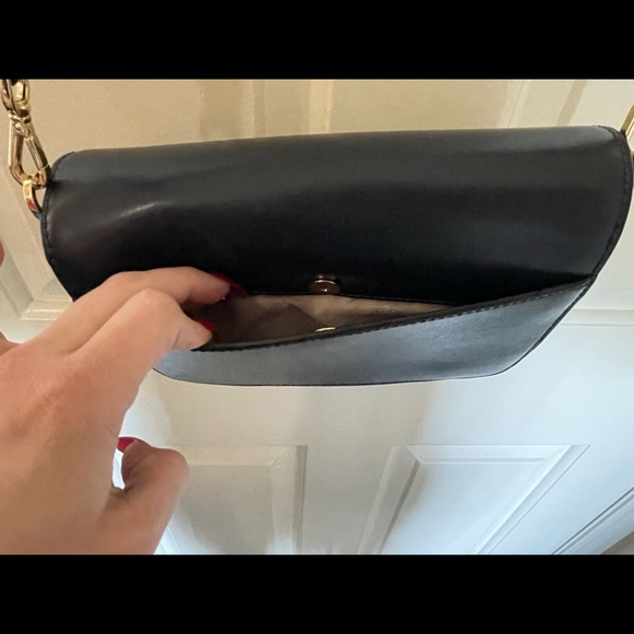 Michael Kors Purse - Picture 4 of 9